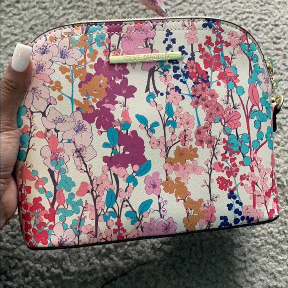 Steve Madden purse